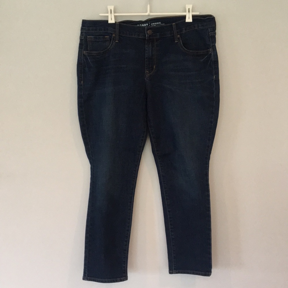 Old Navy Original Mid-Rise Jeans - size 14 Short